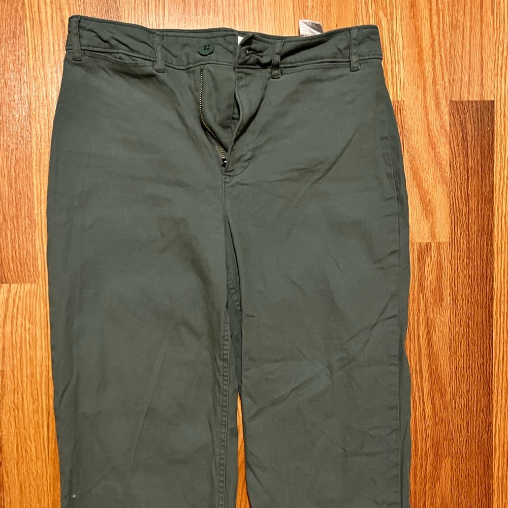 Olive wide leg capris - Old Navy
